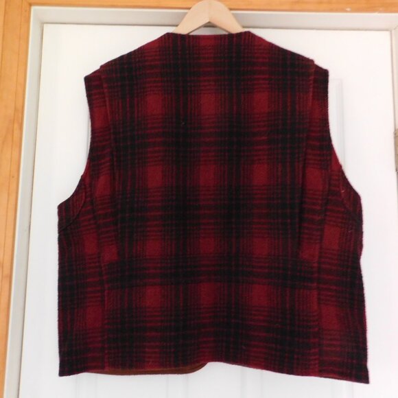 Vintage Gap Wool Blend Vest Hunting Red Buffalo Plaid Leather Size Large - Picture 5 of 6